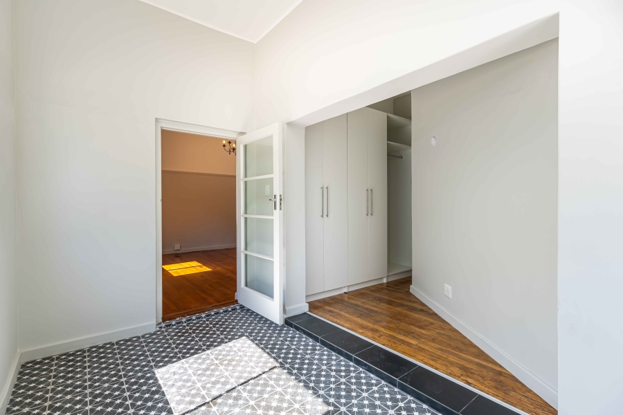 To Let 2 Bedroom Property for Rent in Sea Point Western Cape